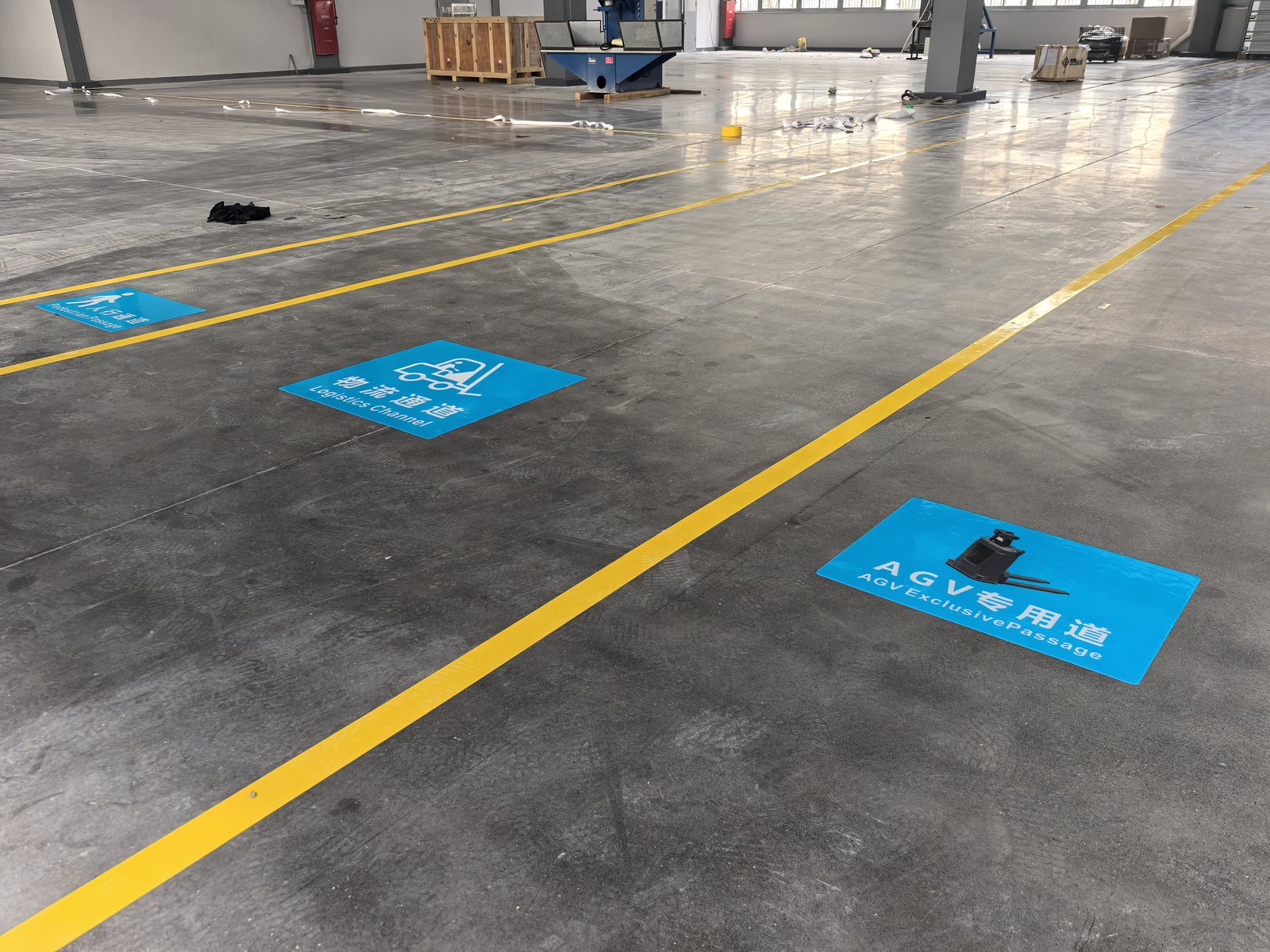 通道文字地面标识现场应用